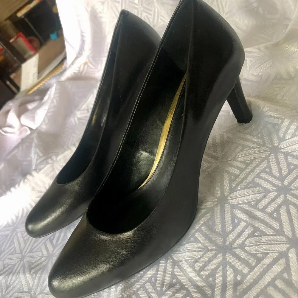 Ralph Lauren Harper Black Genuine Leather Pumps 8 - Picture 7 of 9